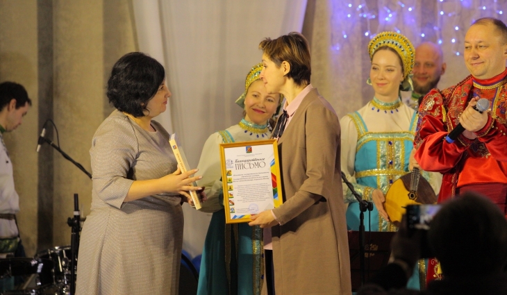 Завершаем серию праздничных концертов, посвященных 80-летнему юбилею Ульяновской области.